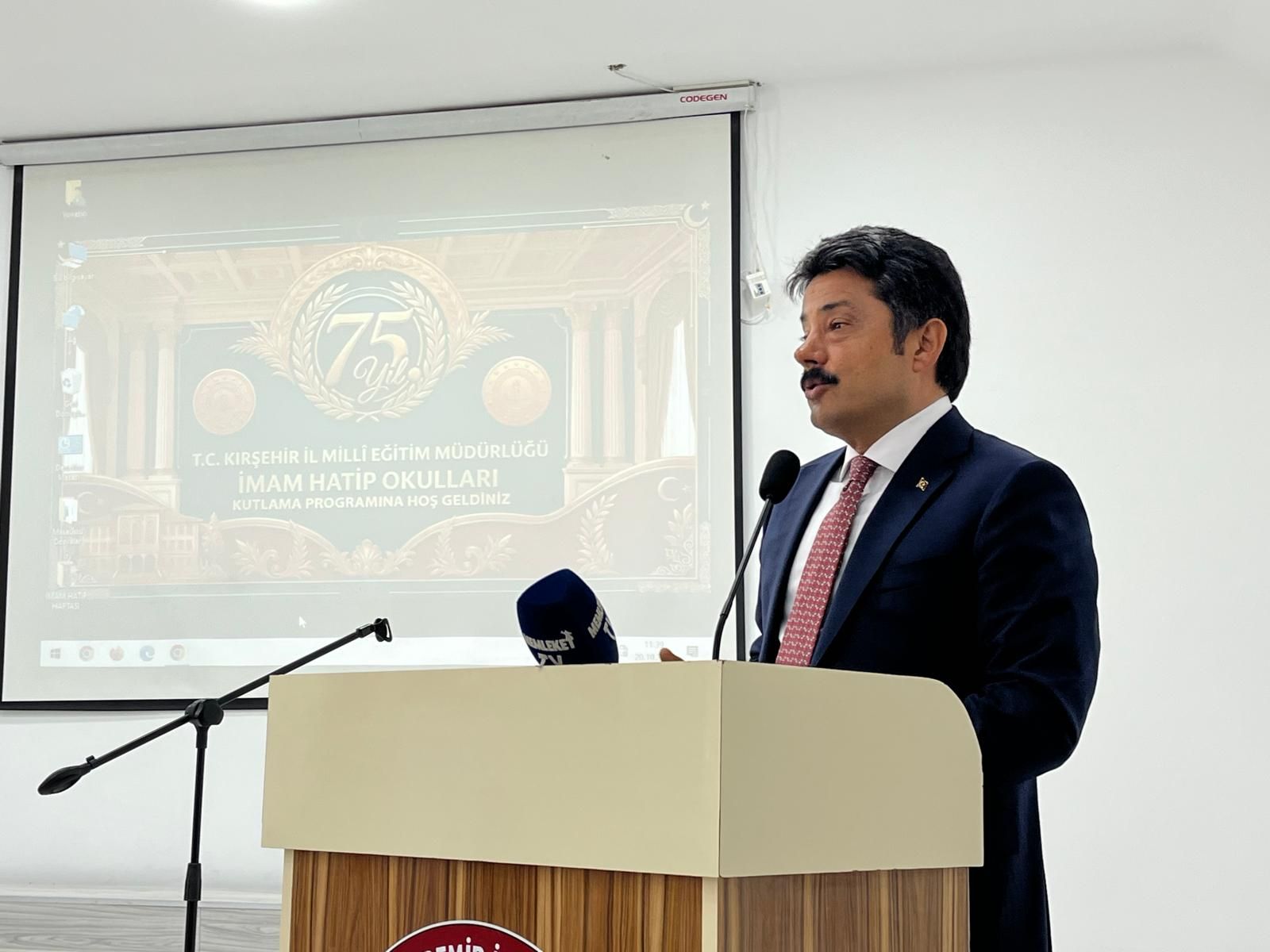 Kırşehir’de İmam Hatiplerin 75. Yılı Kutlandı, Hafızlara Ödül Verildi (5)