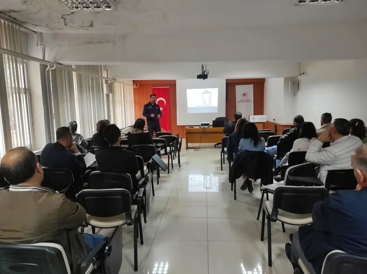 Kırşehir’de Kamu Personeline Afet Farkındalık Eğitimi Verildi 2