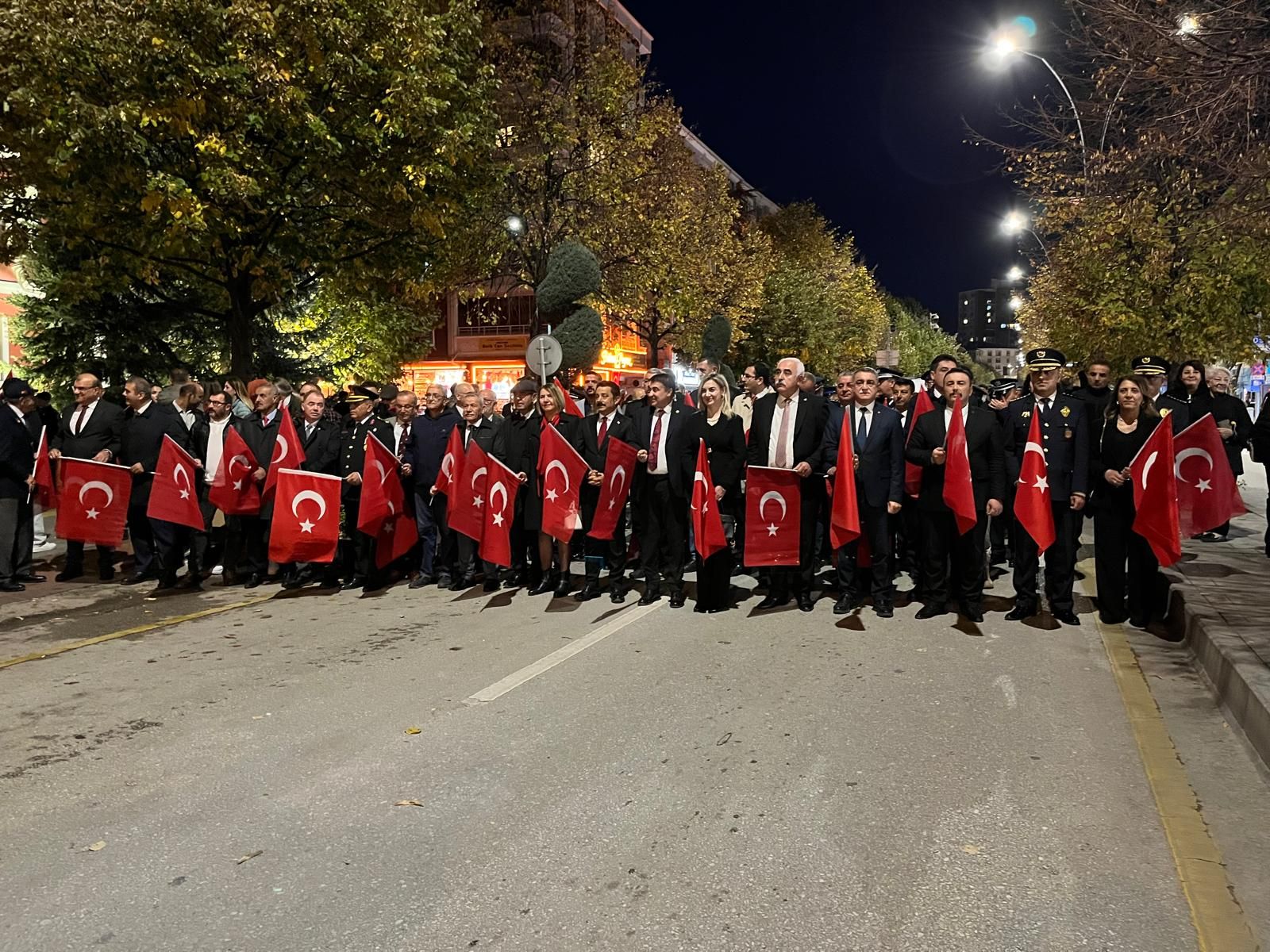 Kırşehir’de Meşaleler Cumhuriyet Için Yandı (11)