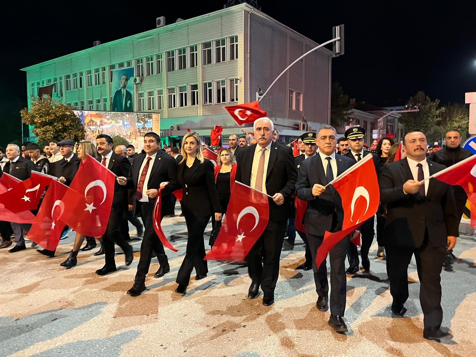 Kırşehir’de Meşaleler Cumhuriyet Için Yandı (7)