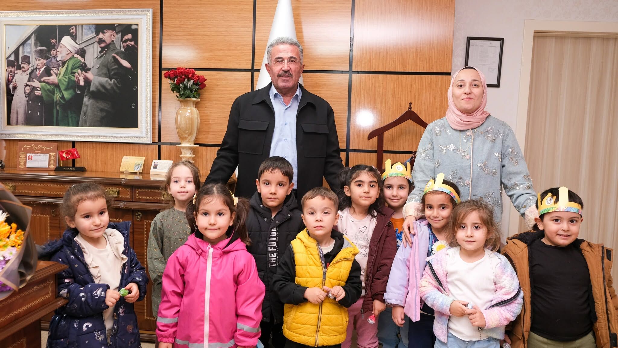 Kırşehir’de Minik Öğrencilere “Kudüs Yolculuğu” Kitabı Hediye Edildi