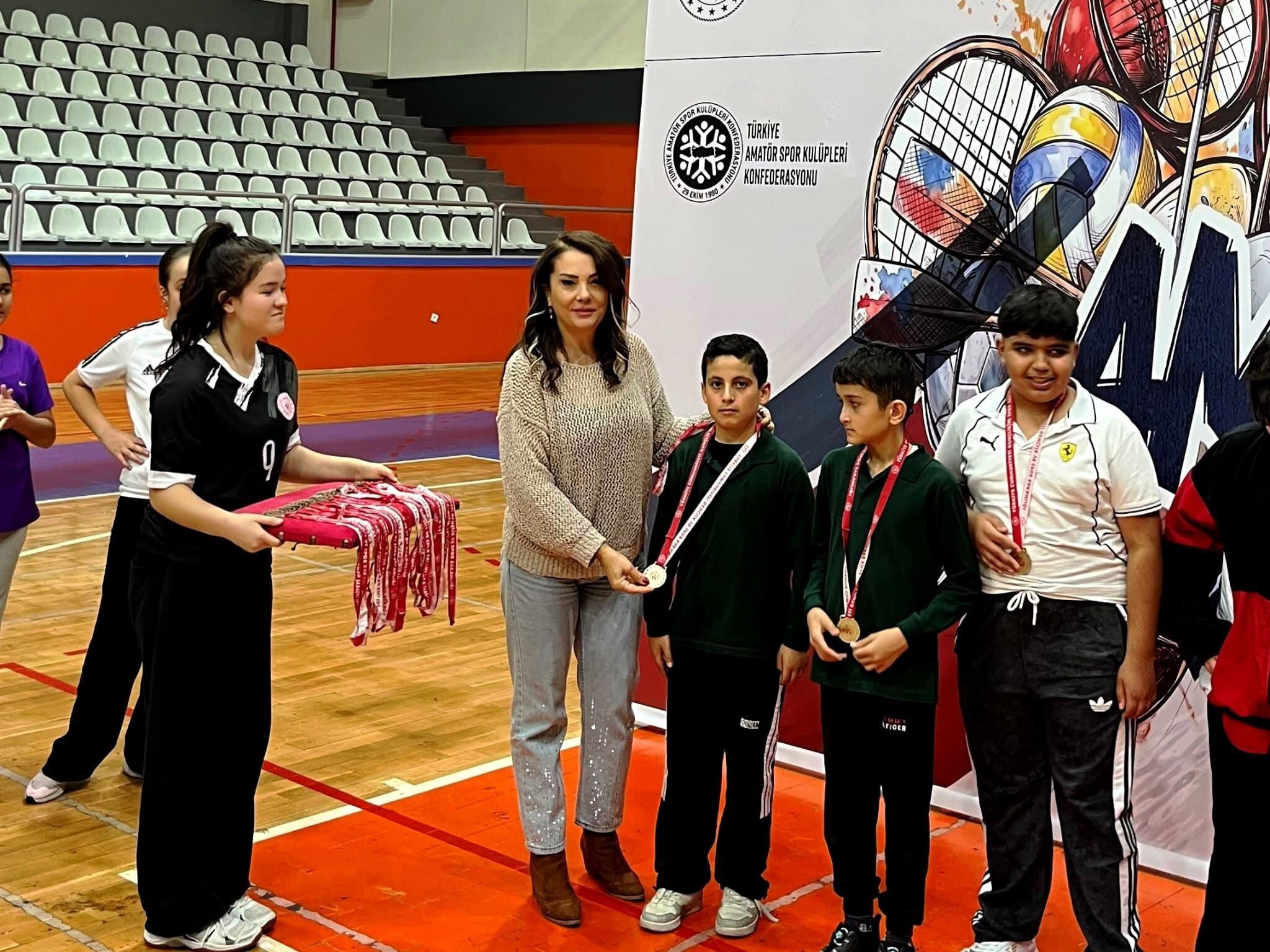 Kırşehir’de Sporcular Raketlerini Konuşturdu 5