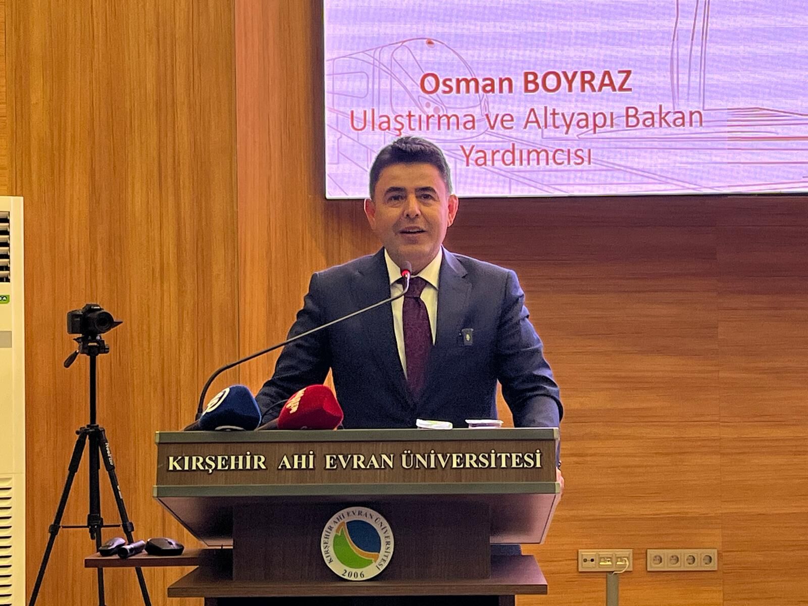 Kırşehir’de Ufest Coşkusu Yaşandı! Bakan Yardımcısı Boyraz Gençlerle Buluştu (11)