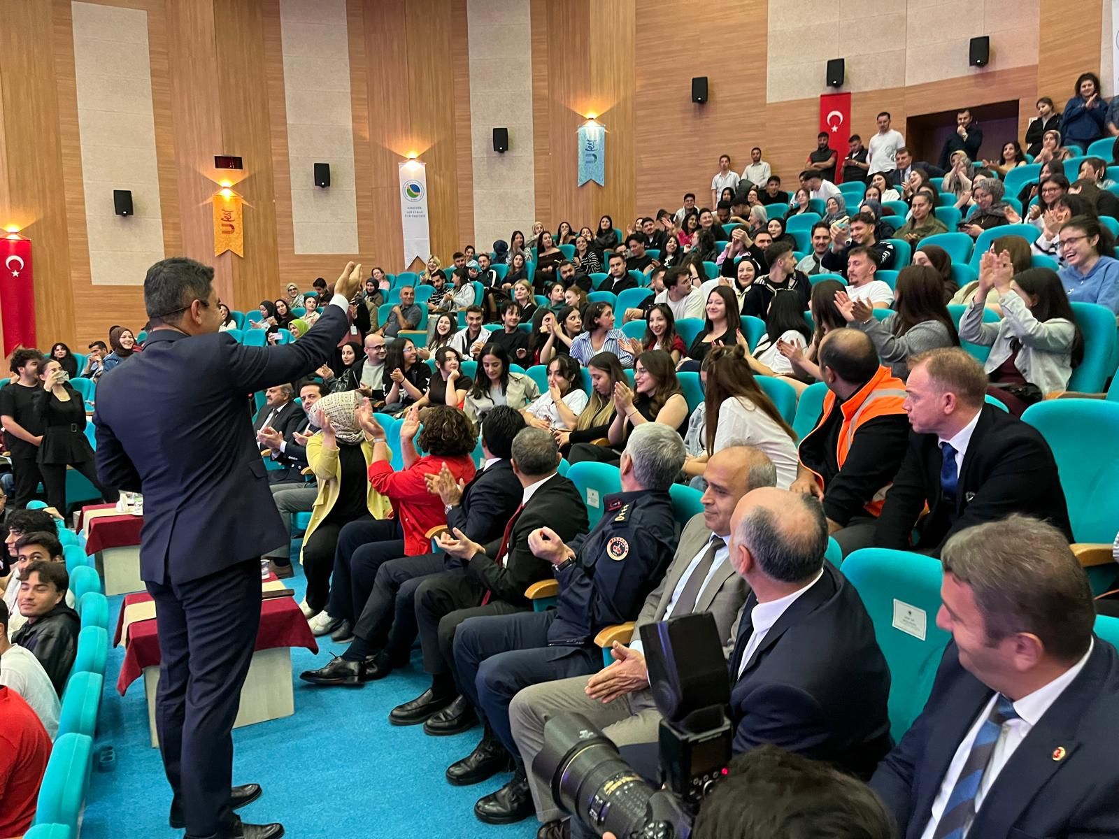 Kırşehir’de Ufest Coşkusu Yaşandı! Bakan Yardımcısı Boyraz Gençlerle Buluştu (22)