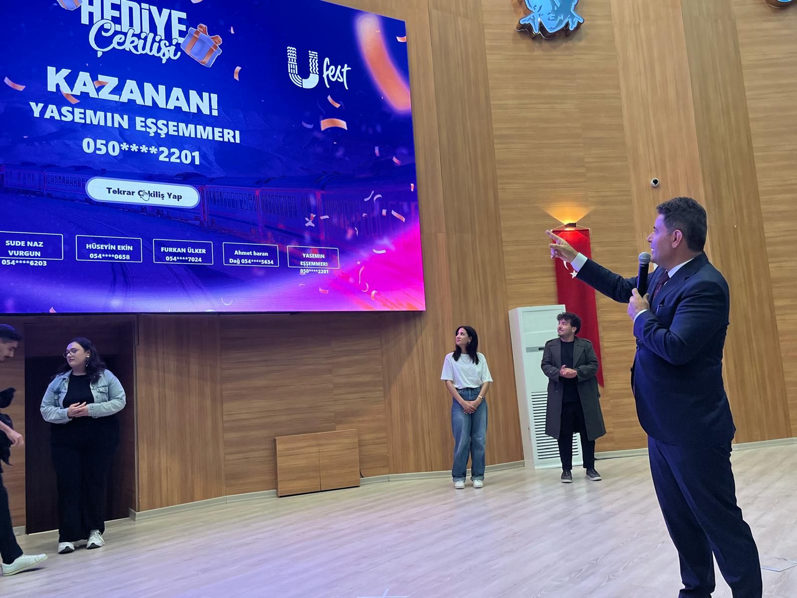 Kırşehir’de Ufest Coşkusu Yaşandı! Bakan Yardımcısı Boyraz Gençlerle Buluştu (26)