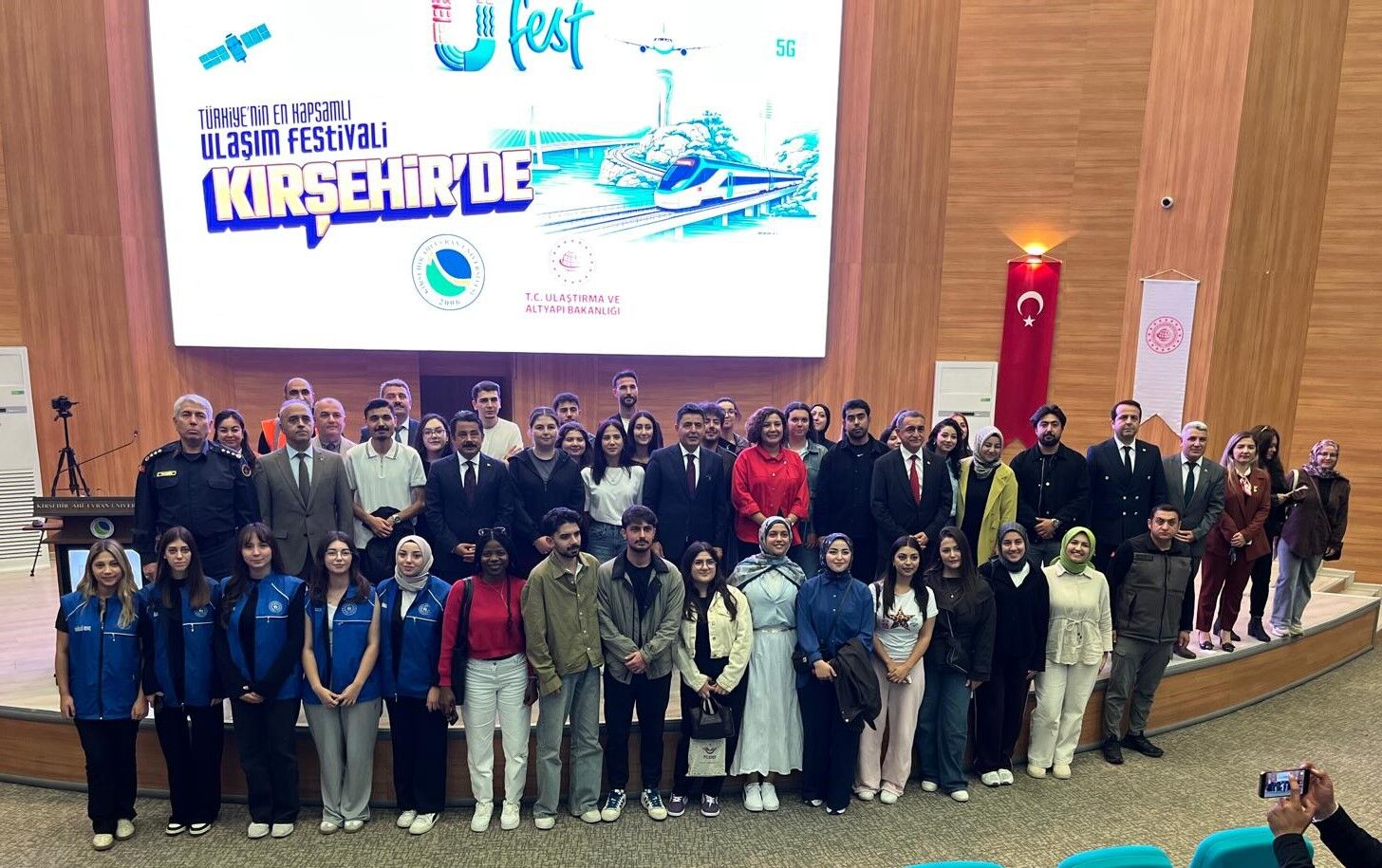 Kırşehir’de Ufest Coşkusu Yaşandı! Bakan Yardımcısı Boyraz Gençlerle Buluştu (27)