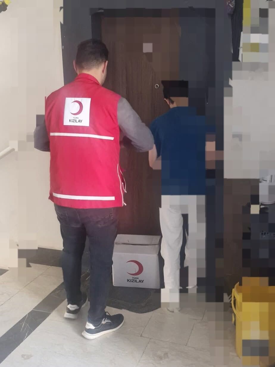 Kırşehir’de Yardımlar Ihtiyaç Sahibi Ailelere Ulaştırılıyor 4