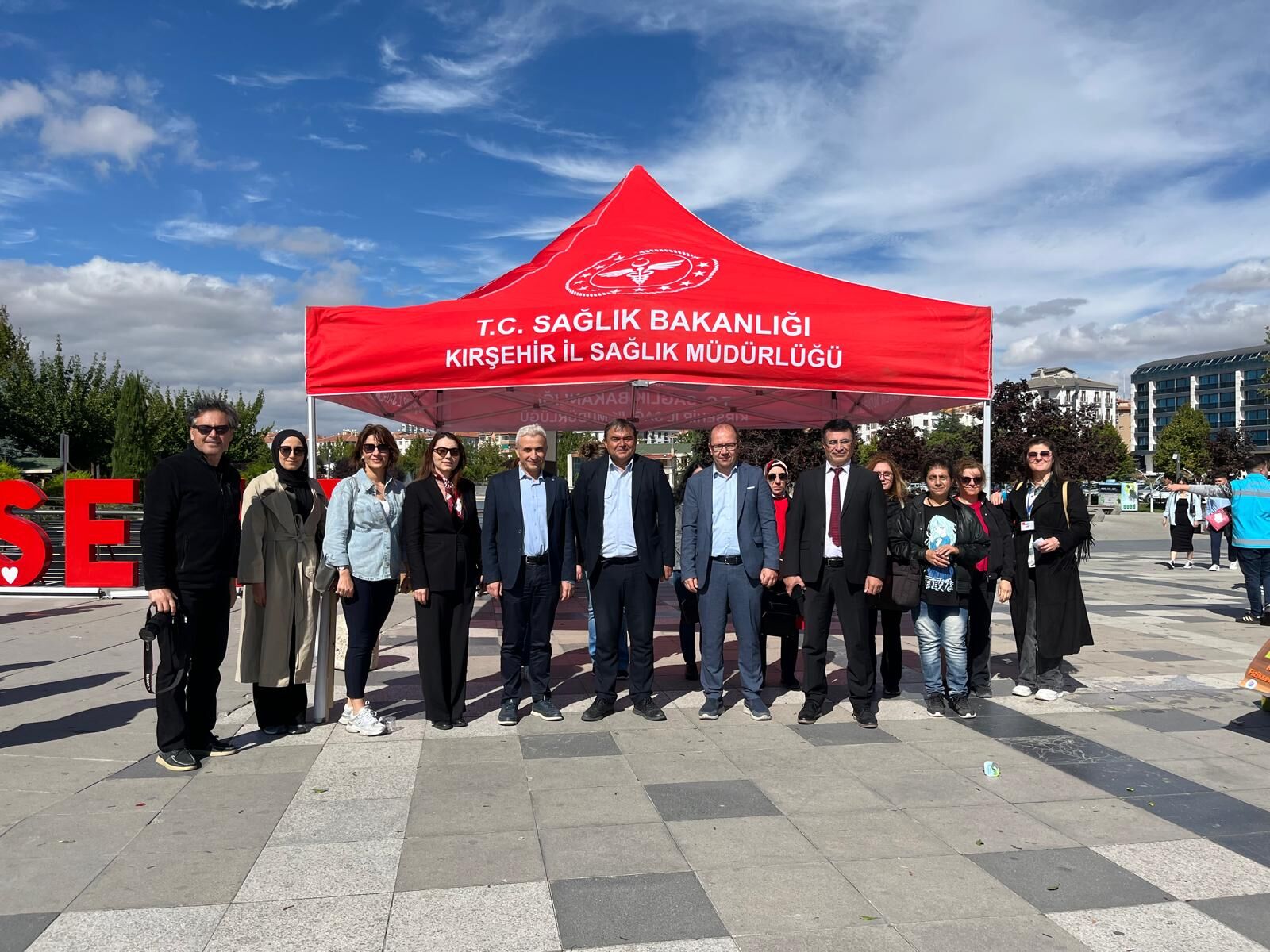 Kırşehir’de “Yürü Kırşehir” Sesleri Yükseldi Miniklerden Yerel Şiveli Pankart (1)