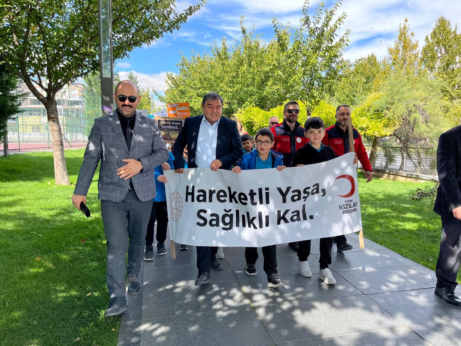 Kırşehir’de “Yürü Kırşehir” Sesleri Yükseldi Miniklerden Yerel Şiveli Pankart (5)