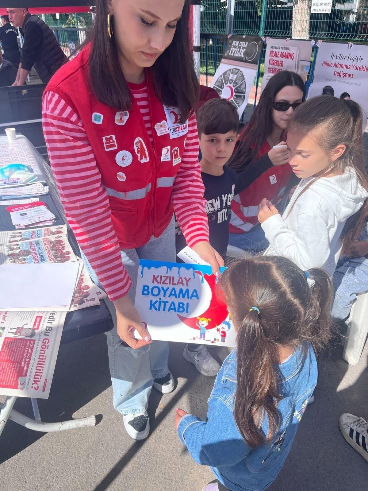 Kızılay Gönüllüleri Kaman’da Iyilik Için Meydanda 4