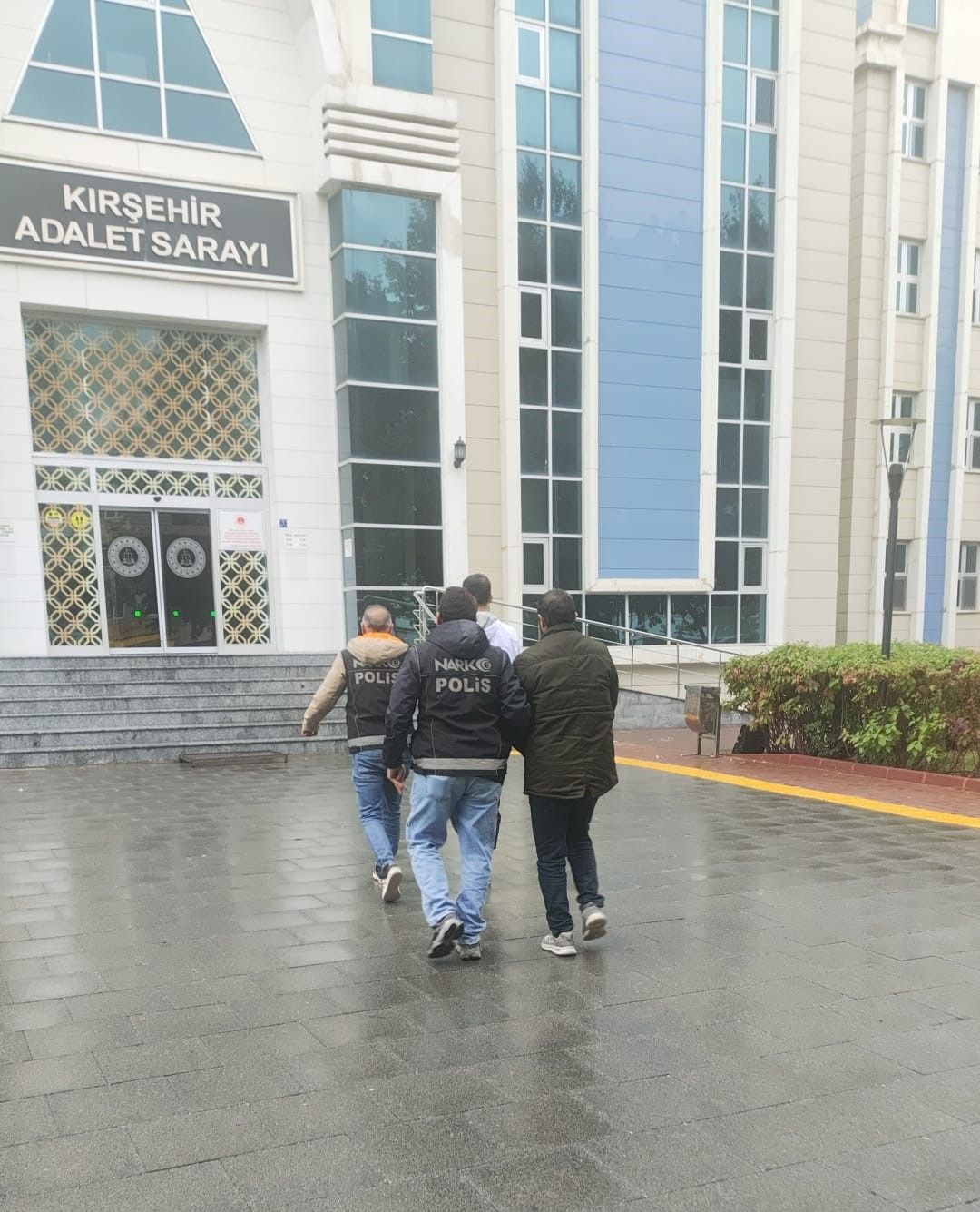 Kırşehir Emniyeti’nden Mide Operasyonu!