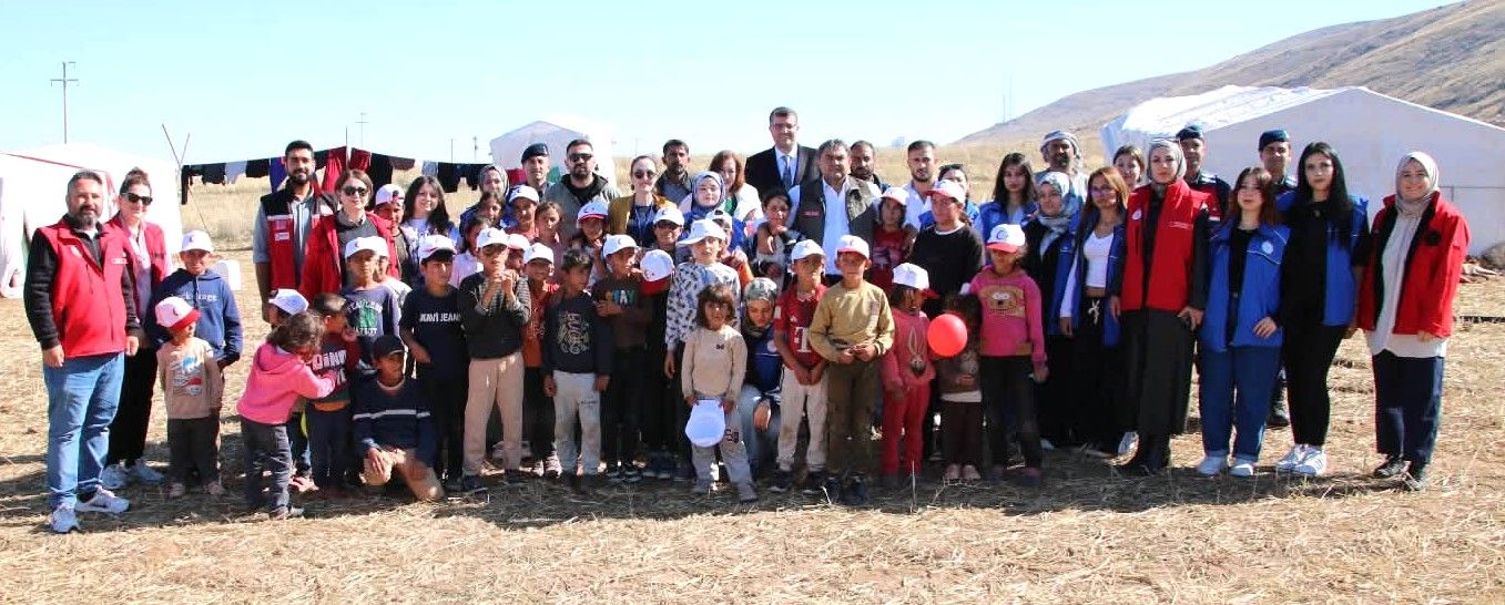 Oyunlar, Yarışmalar Ve Kahkahalar (9)