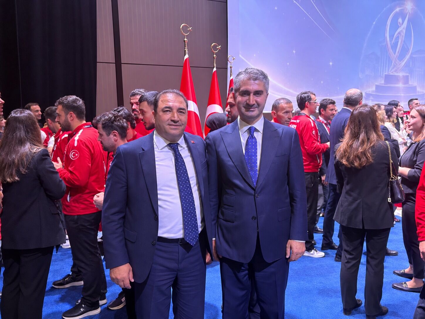 Prof. Dr. Akyel, Ödül Gecesinde Onur Konuğu Oldu (2)