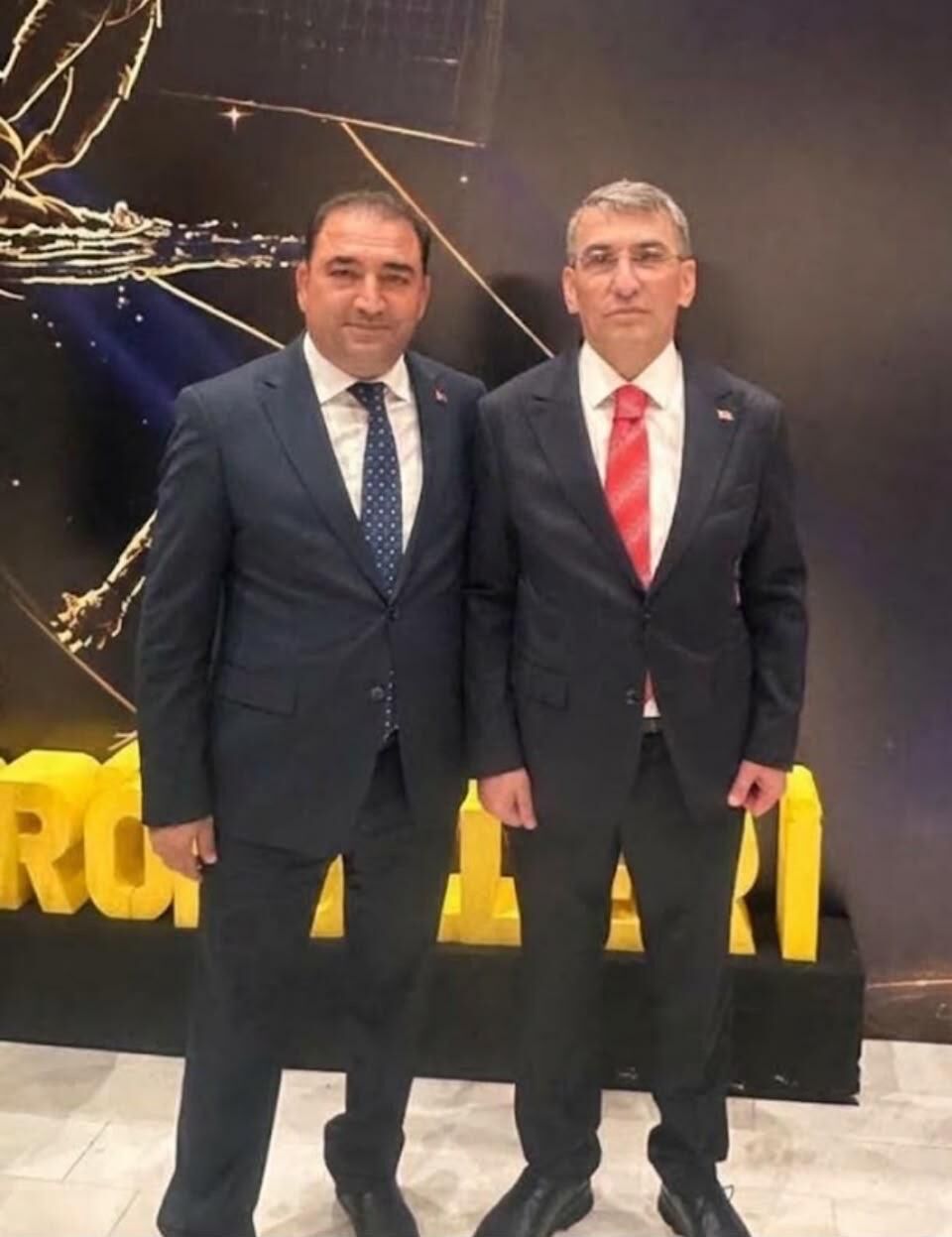 Prof. Dr. Akyel, Ödül Gecesinde Onur Konuğu Oldu (4)
