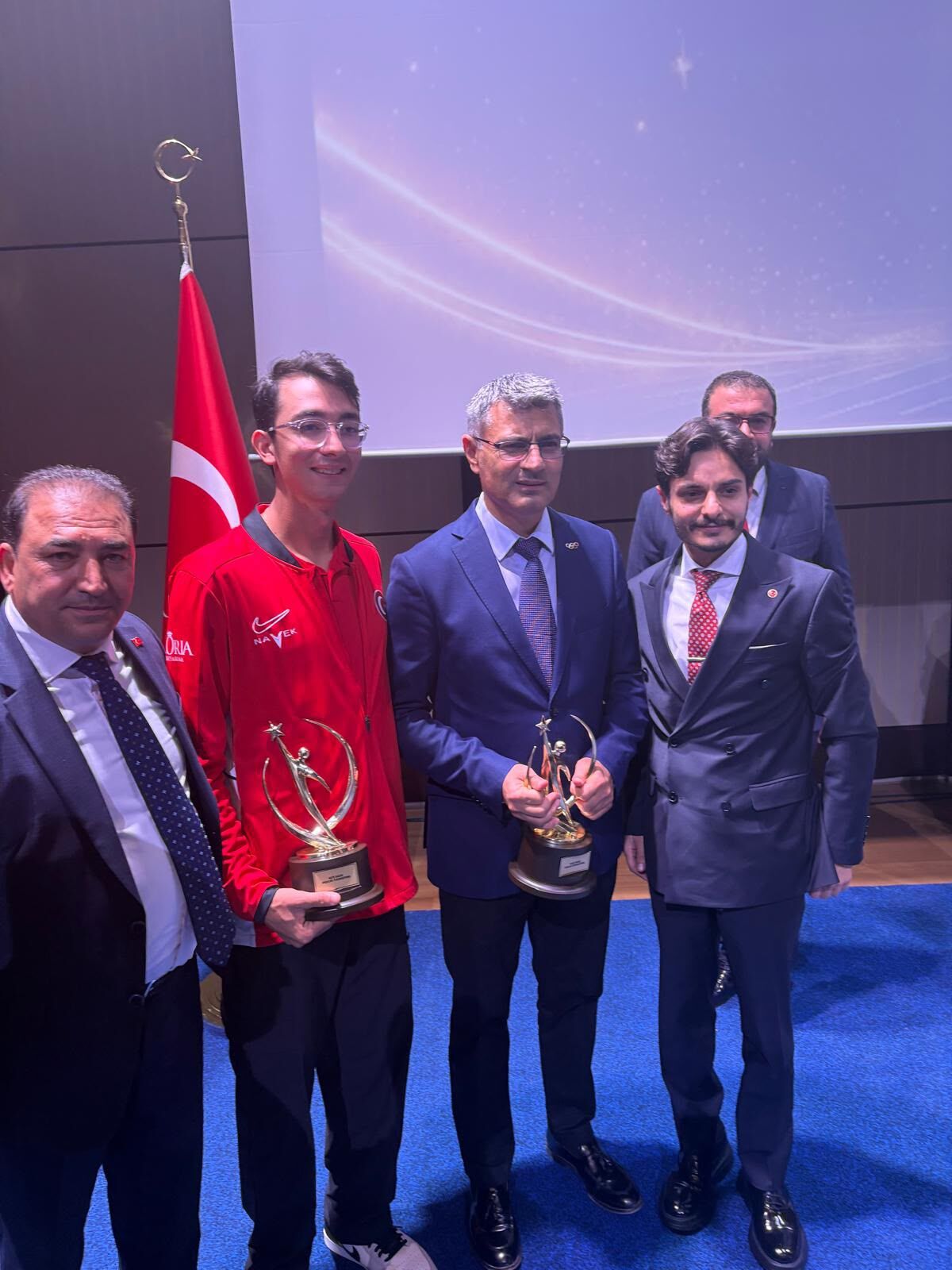 Prof. Dr. Akyel, Ödül Gecesinde Onur Konuğu Oldu (5)