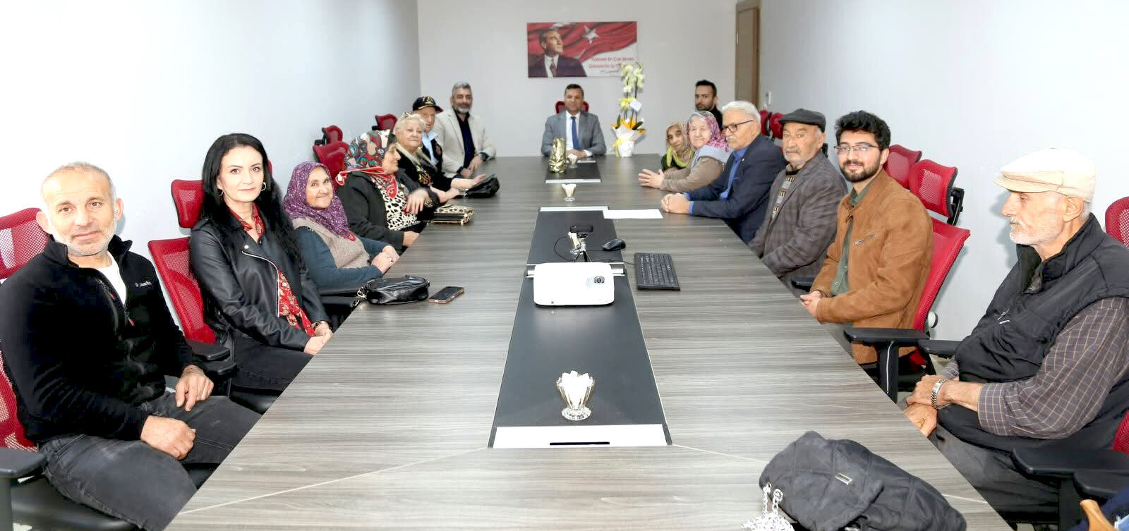 Tecrübeleriyle Yol Aydınlatan Büyükler, Bilgiç Ile Bir Araya Geldi (1)