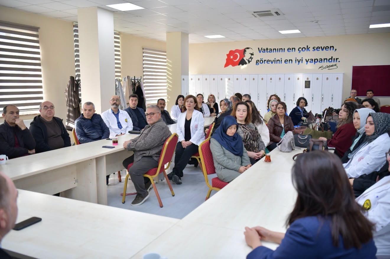 Vali Demiryürek Ve Yasin Gülşen Öğrencilerle Buluştu 6
